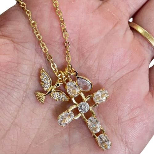 Colar Dourado Com Cruz e Pingentes